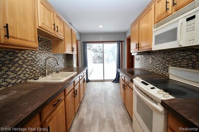 301 N Fitch St, Durand, MI 48429 - photo 4