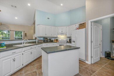 7-web-or-mls-103 Winchester Way-12