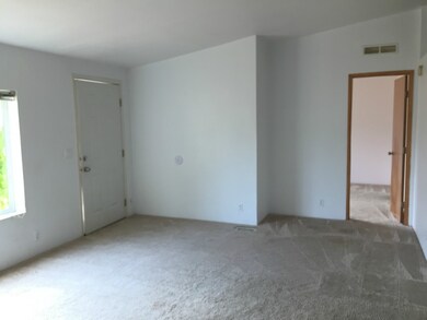 535 Connelly St, Raymond, WA 98577 - photo 5