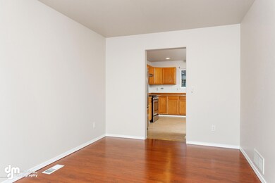 Formal Dining Room 4446 (Phng Trn's c
