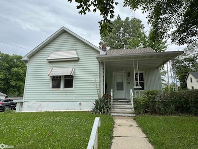 613 W Maple St, Centerville, IA 52544 - photo 3