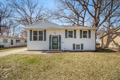 2238 Woodside front