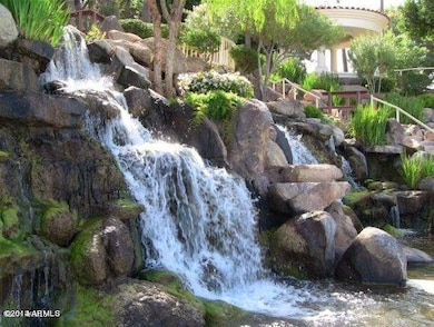 Val Vista Lakes Waterfall