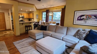 st living kitchen