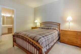 Unit 813 - beige bedroom w:bath