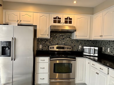 1900 Summer St unit 15, Stamford, CT 06905 - photo 2