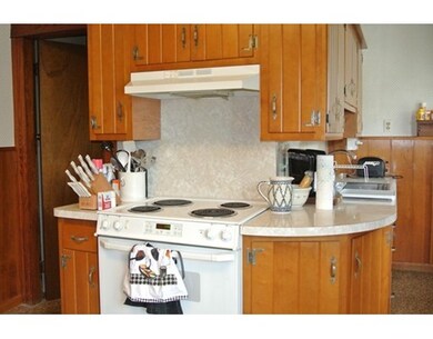 82 Christine St, Worcester, MA 01606 - photo 4