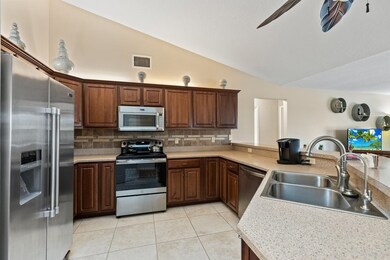 707 Fischer Dr, Sebastian, FL 32958 - photo 4