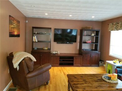 62 Highland St, Cranston, RI 02920 - photo 5