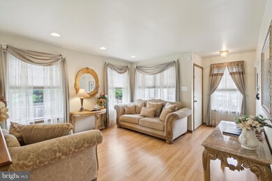 13 Arbour Ln, Sewell, NJ 08080 - photo 3