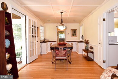 2342 N Oak St, Falls Church, VA 22046 - photo 4