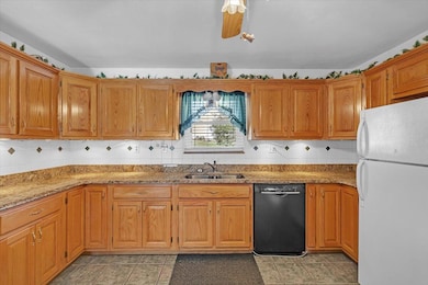 2212 Warren Dr, Morristown, TN 37814 - photo 7