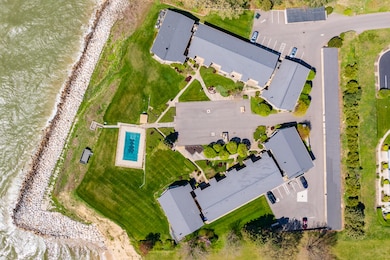 4150 Ridge Rd unit 21 and 22, Stevensville, MI 49127 - photo 3