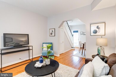 528 Holtzmans Ct, Baltimore, MD 21231 - photo 4