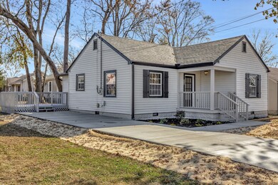 718 Hoover St, Shelbyville, TN 37160 - photo 2