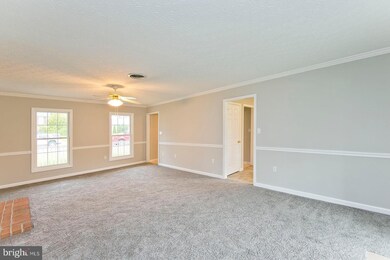 105 Driftwood Dr, Stephens City, VA 22655 - photo 6