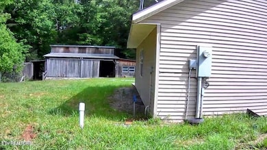 188 Dalton Branch Rd, Tellico Plains, TN 37385 - photo 7