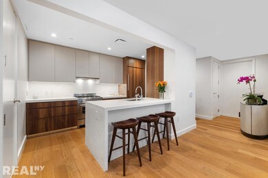 Citizen360 unit 7D, New York, NY 10128 - photo 6