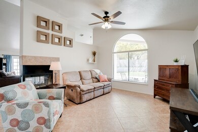 N Forest Lake Way-8
