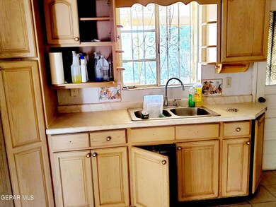 7217 Alpine Dr, El Paso, TX 79915 - photo 5