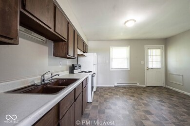 4881 S 300 W unit 5, New Palestine, IN 46163 - photo 5