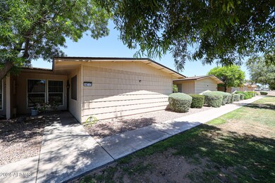10717 W Santa fe Dr, Sun City, AZ 85351 - photo 5