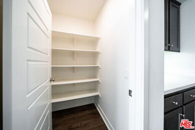 12727 Watt Ln unit C, Los Angeles, CA 91342 - photo 5