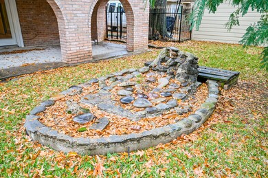 7206 Bayou Oaks Dr, Houston, TX 77088 - photo 6