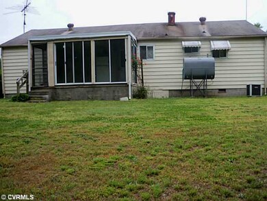 301 Walkerton Rd, Walkerton, VA 23177 - photo 2