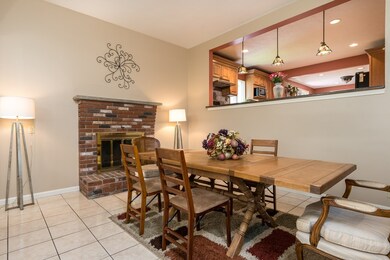 4 Tree Top Ln, Lynnfield, MA 01940 - photo 5