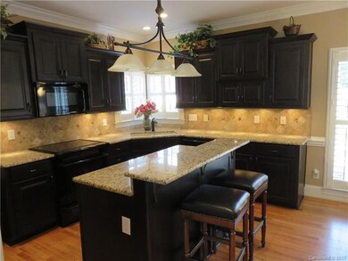 Enjoy the like new kitchen with granite counters, 