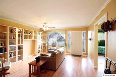 1377 14th Ave SW, Albany, OR 97321 - photo 2