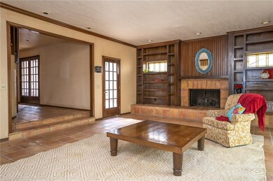 4801 Sterling Ct, Oklahoma City, OK 73122 - photo 6