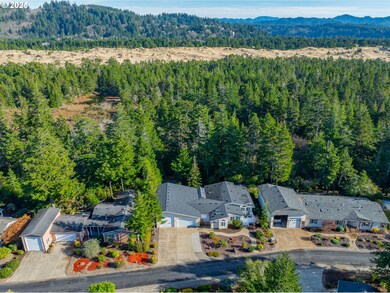 852 Munsel Creek Loop, Florence, OR 97439 - photo 6