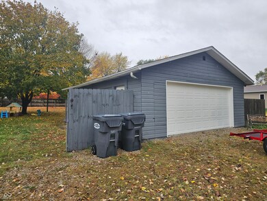 403 N Main St, Farmland, IN 47340 - photo 4