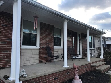 68 Coolspring Dr, Cranston, RI 02920 - photo 3