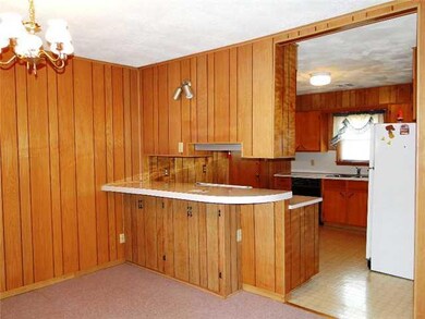 Dining Room. Dining Room Bar