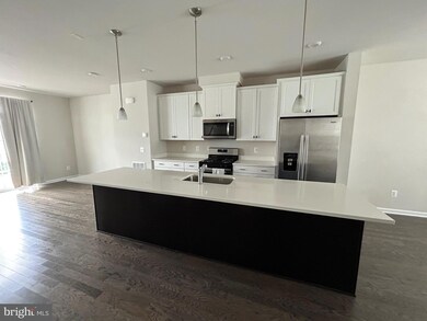 11031 Blackburn Cove Ln, Manassas, VA 20109 - photo 3