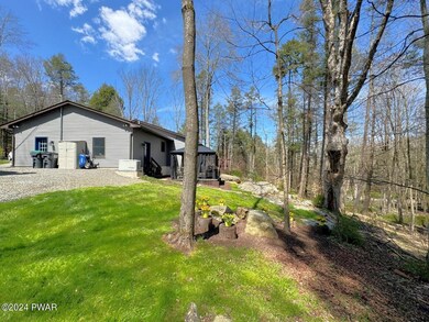 760 Carlton Rd, Tobyhanna, PA 18466 - photo 5