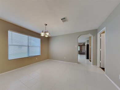 10430 Ravenwood View Ln, Houston, TX 77075 - photo 4