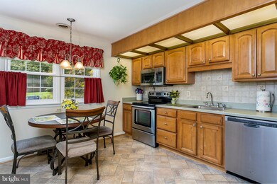 1320 Placid Dr, Sykesville, MD 21784 - photo 2