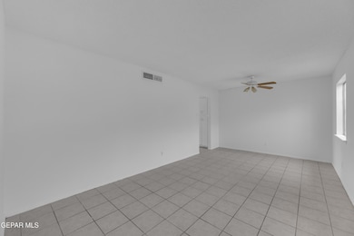 15340 Mineral Ct, Horizon City, TX 79928 - photo 4