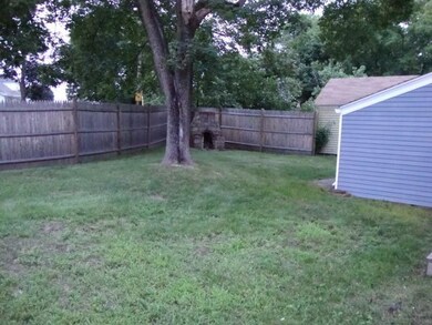 141 Calaman Rd, Cranston, RI 02910 - photo 4