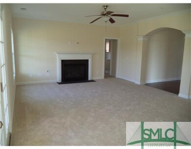 Den/Family/Great Room. Large Family Room
