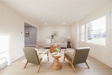 36 Round Hill Rd, Henrietta, NY 14467 - photo 6