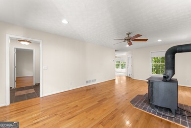 338 Ridge Ln, Lula, GA 30554 - photo 6