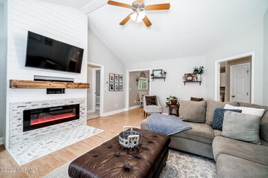 320 Fairmount Way