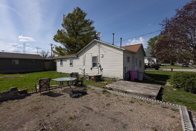 121 Water St, Linden, IN 47955 - photo 5