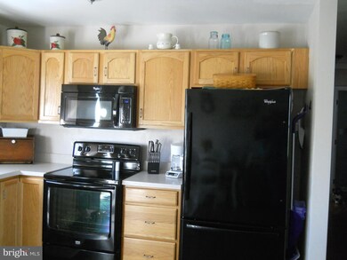 830 Rutherford Dr, Greencastle, PA 17225 - photo 3