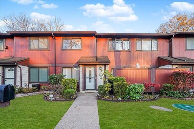 5 Belmar Dr E unit 382F, Staten Island, NY 10314 - photo 2